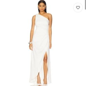 ELLIATT Biarritz Gown in Ivory